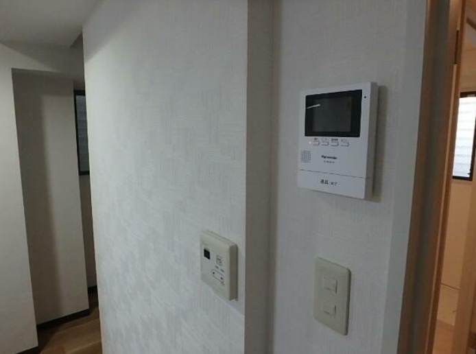 セキュリティ　※別部屋参考写真☆モニター付インターホン☆