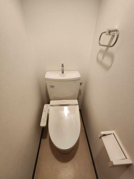 トイレ　※別部屋参考写真☆洋式トイレ☆