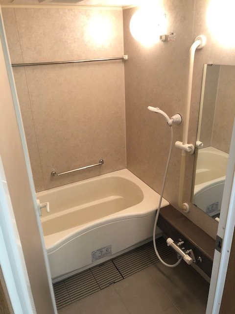 バス・シャワールーム　お湯はり機能付き