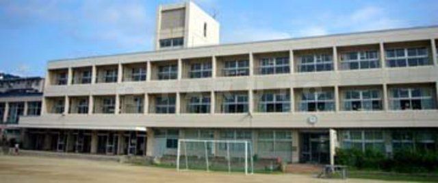 小学校　箕面市立豊川北小学校（小学校）まで1063m