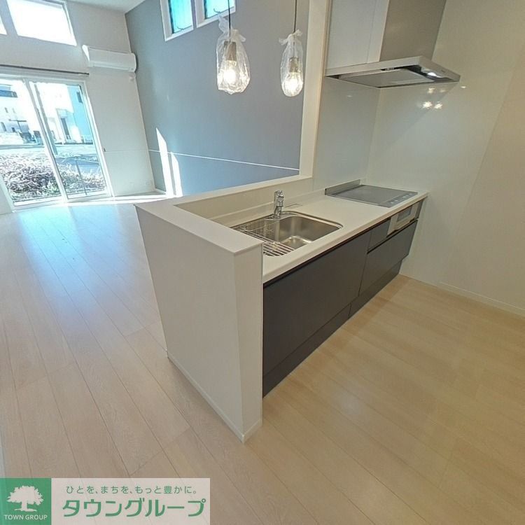 キッチン　同会社施工参照　現状優先