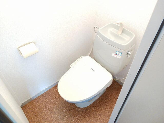 トイレ　シンプルで使いやすいトイレです