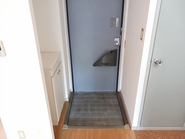 玄関　落ち着いた玄関です