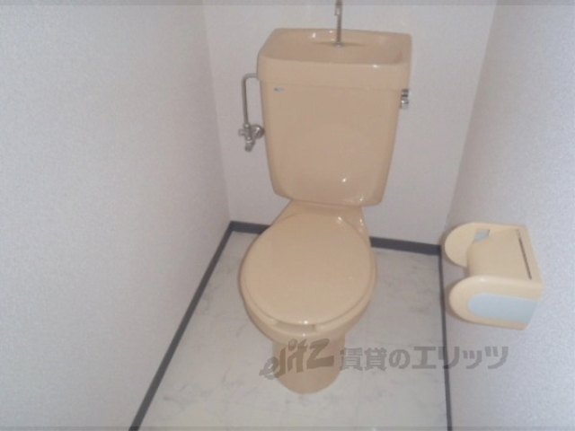 トイレ　風呂・トイレ別と鳴っております。