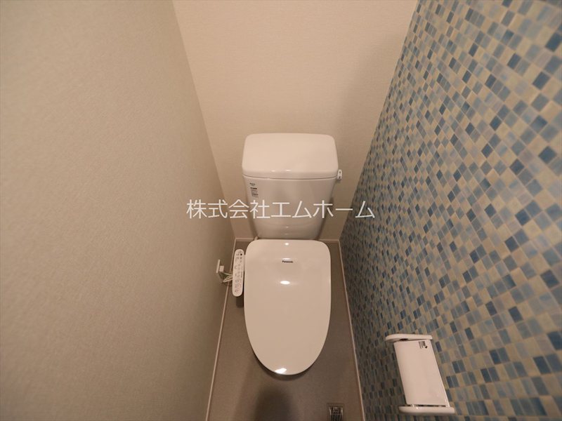 トイレ　温水洗浄暖房便座付トイレ