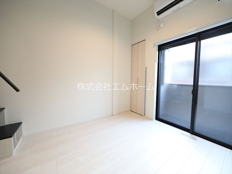 その他　洋室5.9帖　ロフト5.8帖（収納にも寝室にも使えます）