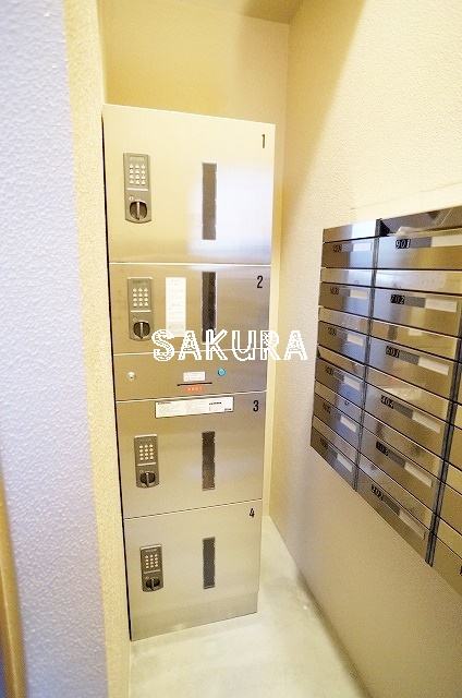 その他共有部分　不在時に便利な宅配ボックス付き♪