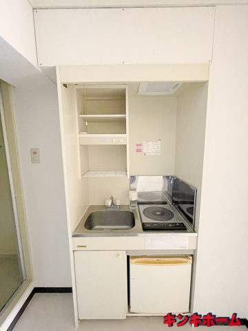キッチン　写真は別のお部屋のものでございます