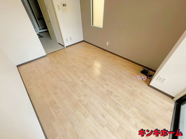 居室・リビング　写真は別のお部屋のものでございます