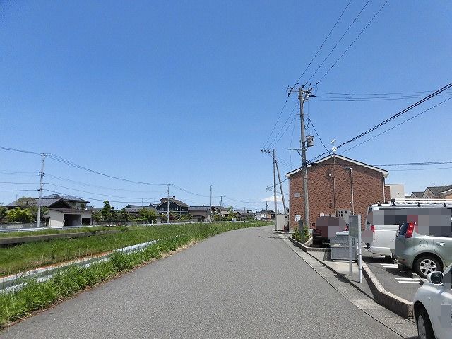 その他　前面道路（その他）まで0m