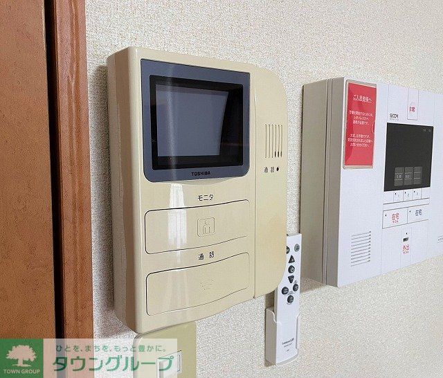 セキュリティ　モニター付きインターホン