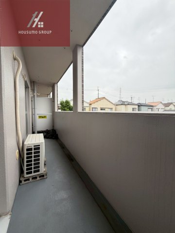バルコニー　広々としたバルコニーです