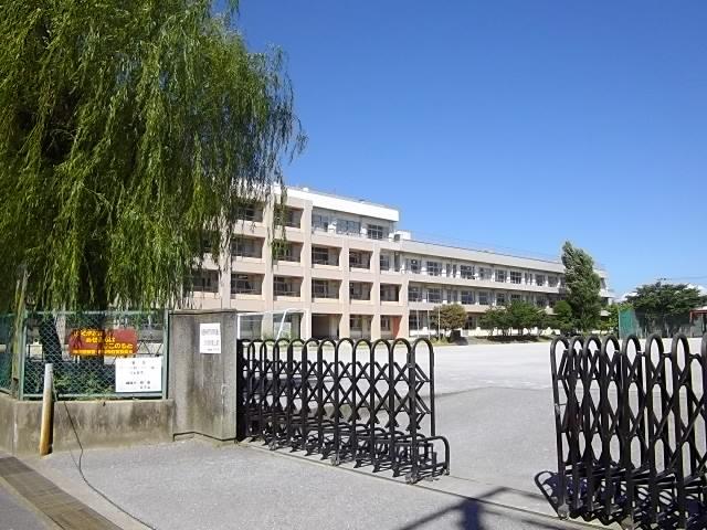 小学校　市川市立 鶴指小学校（小学校）まで100m