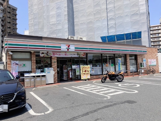 コンビニ　セブンイレブン小倉三萩野２丁目店（コンビニ）まで165m