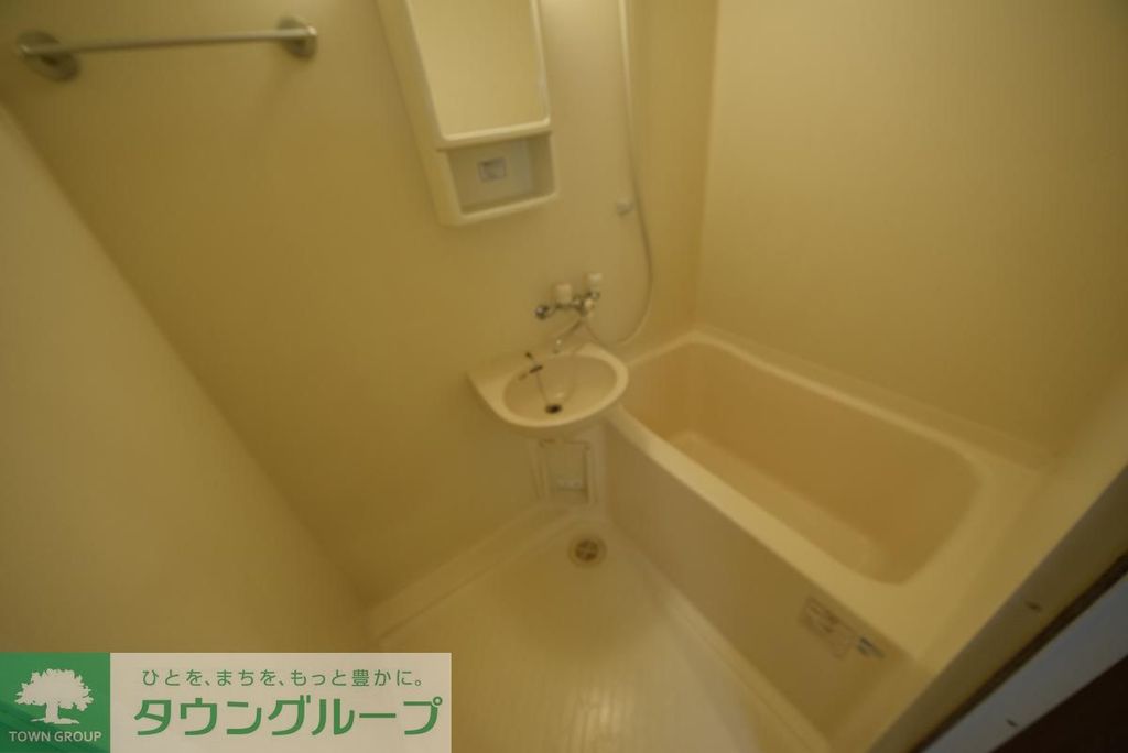 バス・シャワールーム　※別部屋参考写真となります