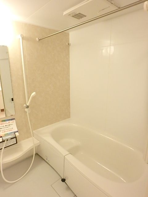 バス・シャワールーム　★お問い合わせはタウンハウジングまで★