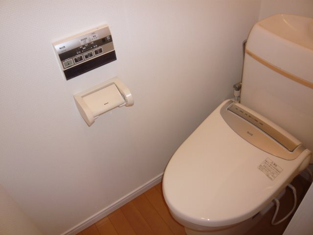 トイレ　別部屋参考