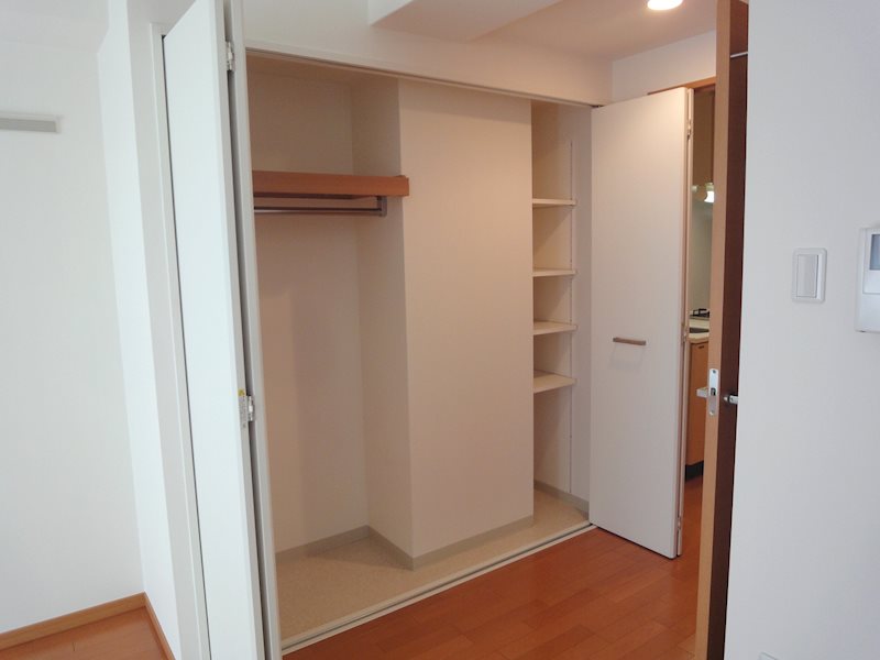 収納　類似写真掲載。