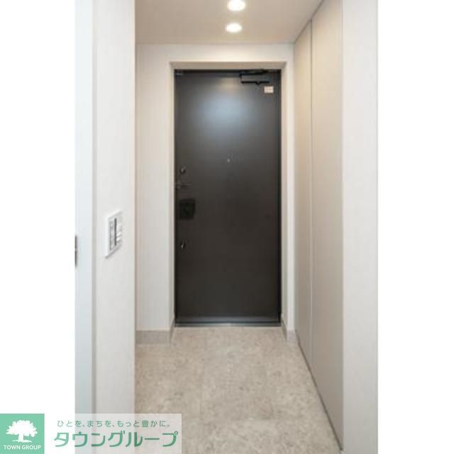 玄関　※写真は同タイプ住戸です。