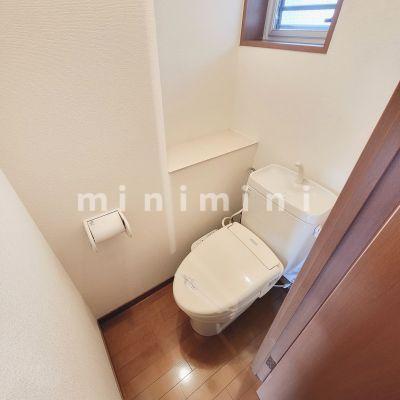 トイレ　※写真は別号室のものですので現状優先とさせていただきます