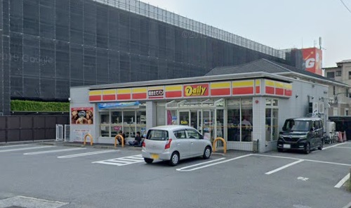 コンビニ　デイリーヤマザキ（コンビニ）まで150m