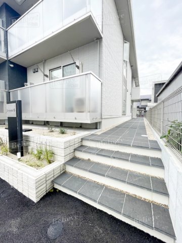 エントランス　清潔なエントランス♪