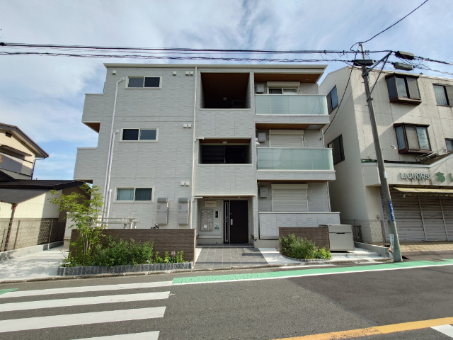 建物外観　２０２５年８月完成！