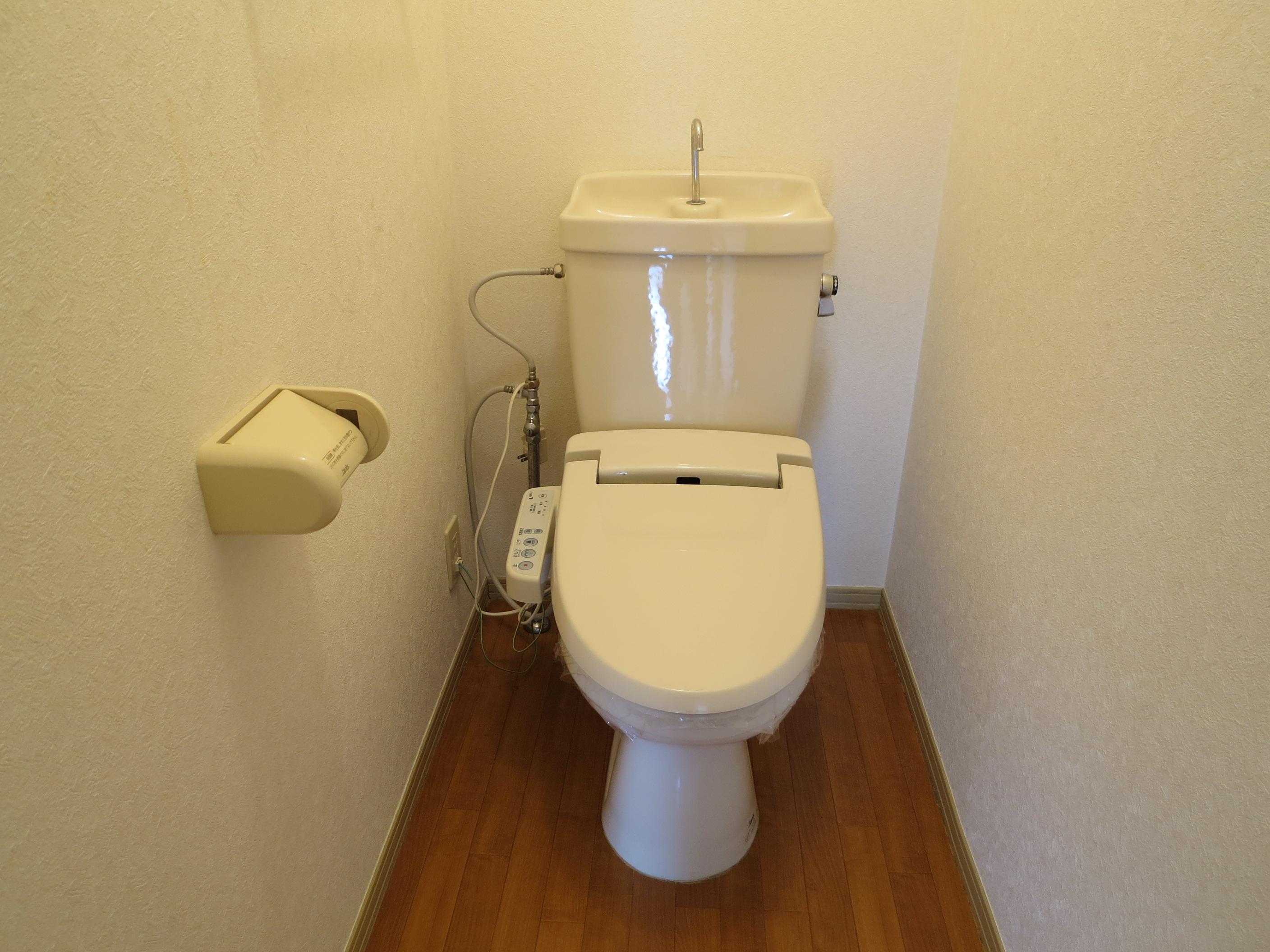 トイレ　反転タイプ