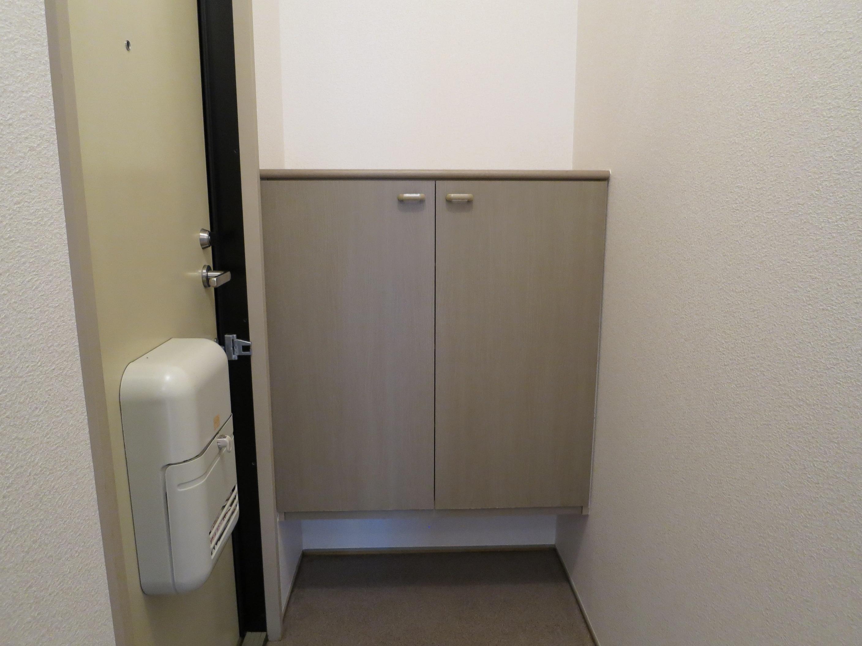 玄関　反転タイプ