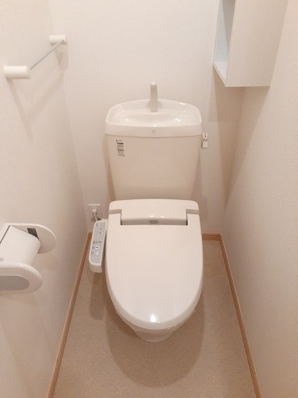 トイレ　図面と現状に相違がある場合には現状を優先