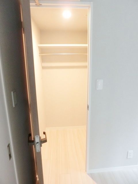 収納　ウォークインクローゼット