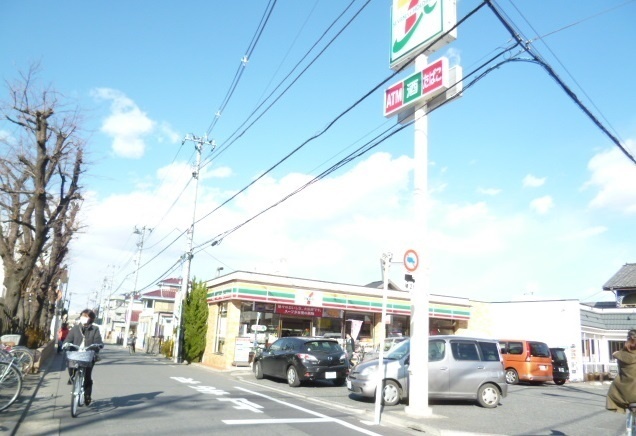 コンビニ　セブンイレブン練馬東大泉ＮＴＴビル店（コンビニ）まで74m