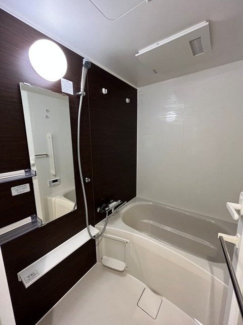 バス・シャワールーム　※写真は同タイプ住戸です。