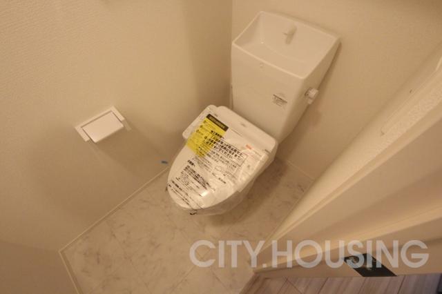 トイレ　※同タイプ部屋の写真です。