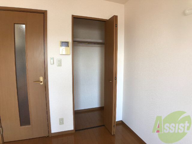 収納　※反転タイプ。大きくてたくさん入る収納になっております。