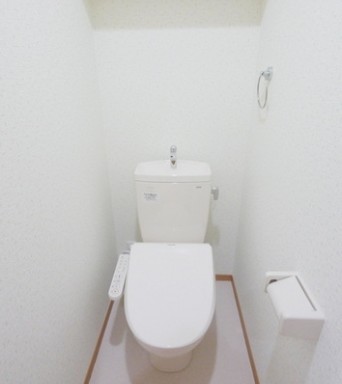 トイレ　※同建物別部屋参考写真