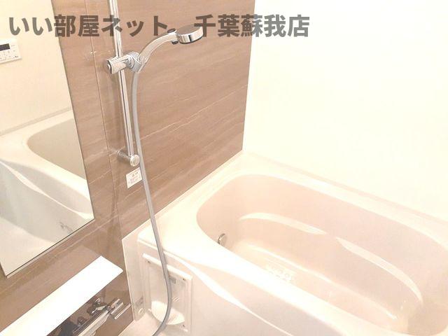 バス・シャワールーム　お風呂で日々の疲れを落としましょう