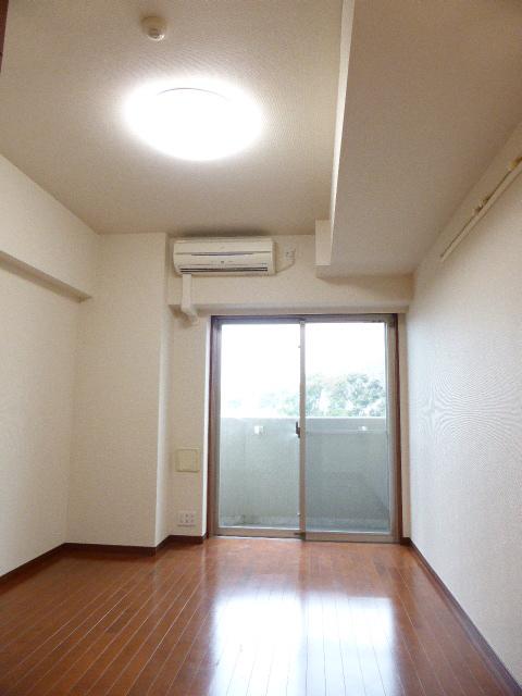 居室・リビング　居室※別部屋参考写真