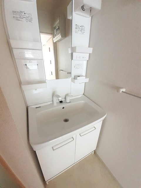 洗面設備　独立洗面台です。
