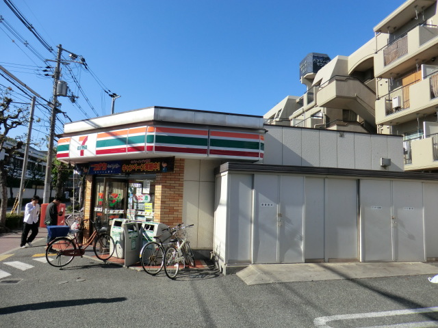 コンビニ　セブンイレブン　尼崎椎堂１丁目店（コンビニ）まで465m