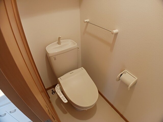 トイレ　シンプルで使いやすいトイレです