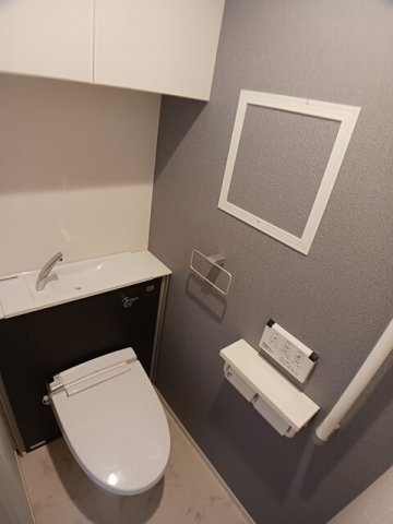 トイレ　落ち着いたトイレです