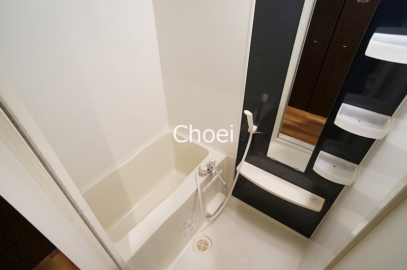 バス・シャワールーム　※別部屋写真です