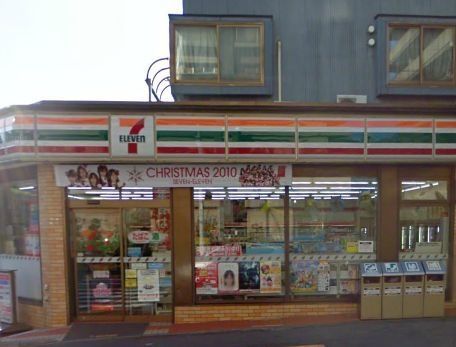 コンビニ　セブンイレブン湘南台４丁目（コンビニ）まで517m