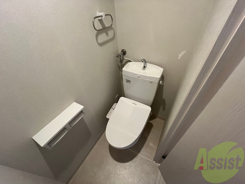トイレ　こちらはトイレです。清潔感があり、安心して使用できます。