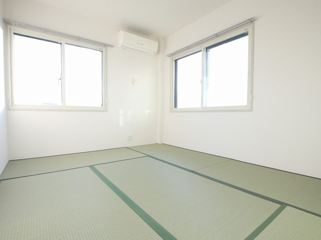 その他部屋・スペース　【別室参考写真】日当たり良好な６帖の和室です
