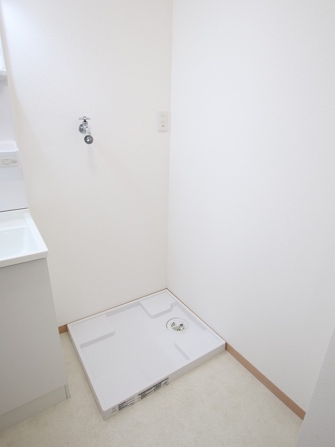 その他設備　【別室参考写真】室内洗濯機置き場もございます