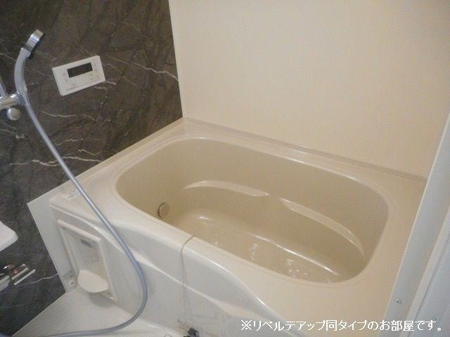 バス・シャワールーム　同タイプ参考写真