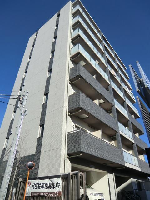 建物外観　重厚感溢れる外観