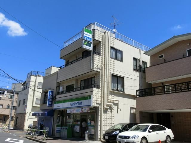 コンビニ　ファミリーマート（コンビニ）まで230m